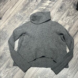 Moth by Anthropologie  Heather Gray Turtleneck Sweater